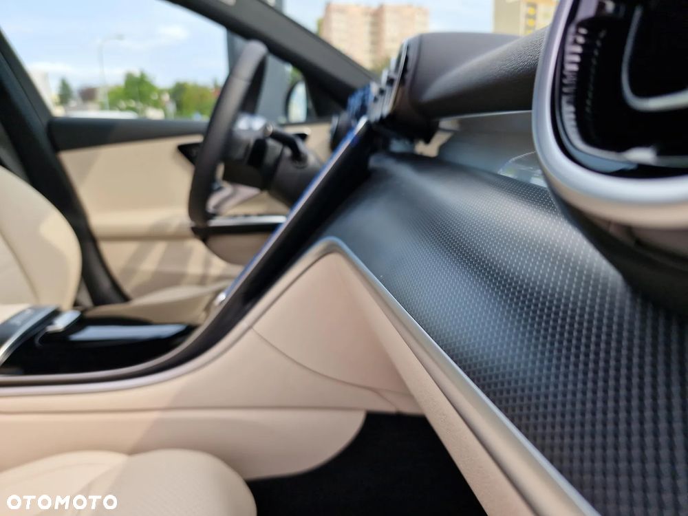 Mercedes-Benz Klasa C 300 de PHEV 4-Matic Avantgarde - 17