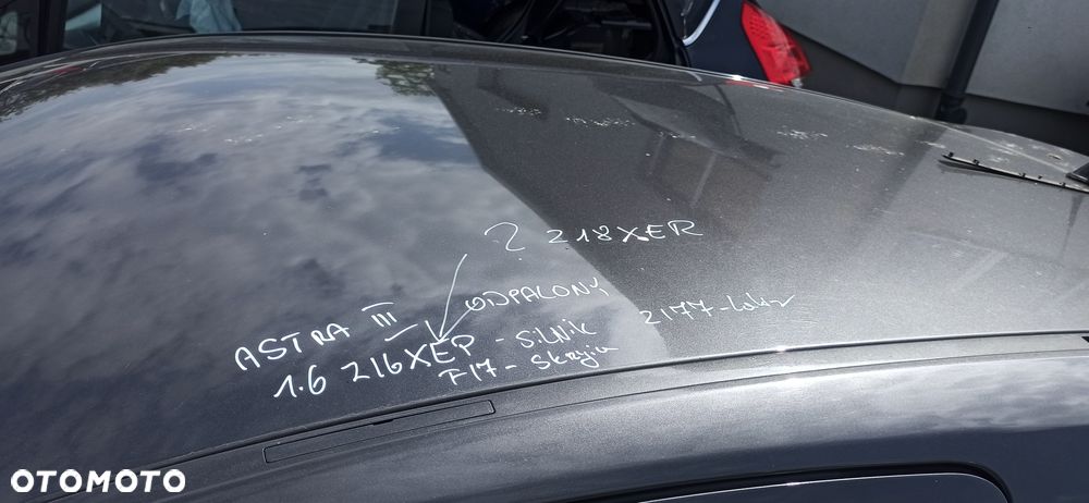 Opel Astra H 3  GTC z silnikiem benzynowym 1,6 16V ozn Z16XER i skrzynią manualną ozn f17 lakier Z177 - 6