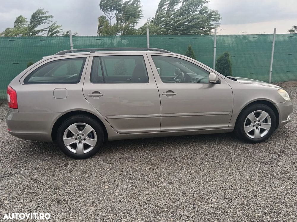 Skoda Octavia 2.0 TDI DPF Ambition - 12