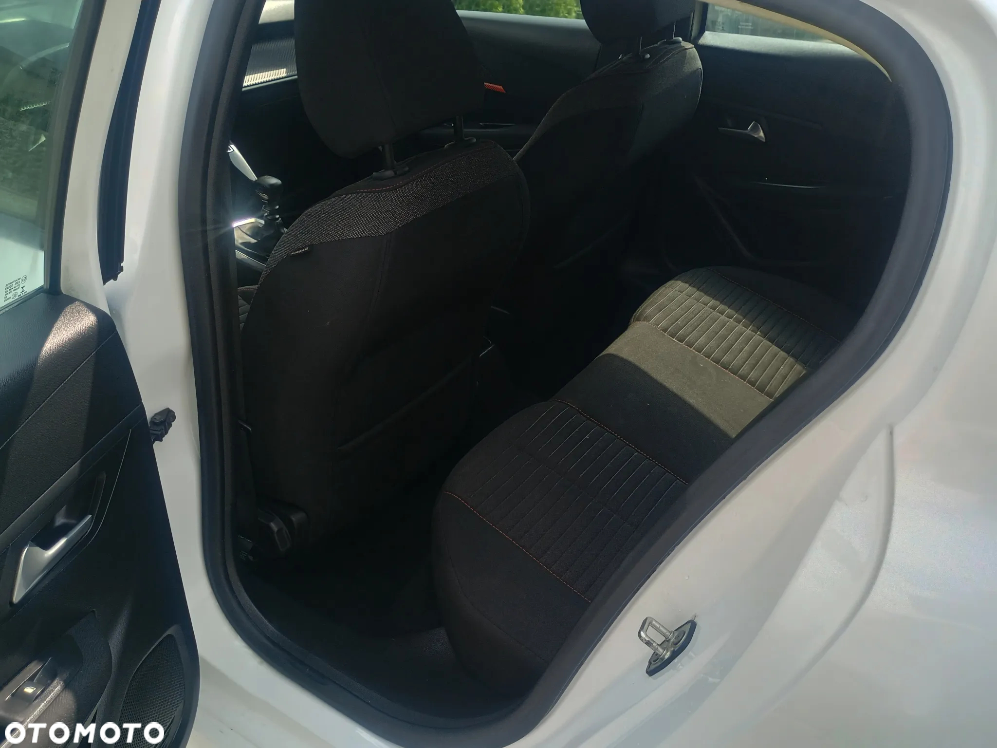 Peugeot 208 1.5 BlueHDi Active Pack S&S - 17