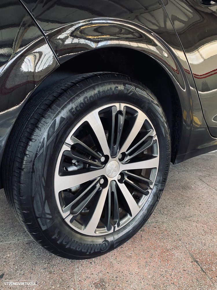 Peugeot 208 PureTech 110 Stop & Start Allure - 19