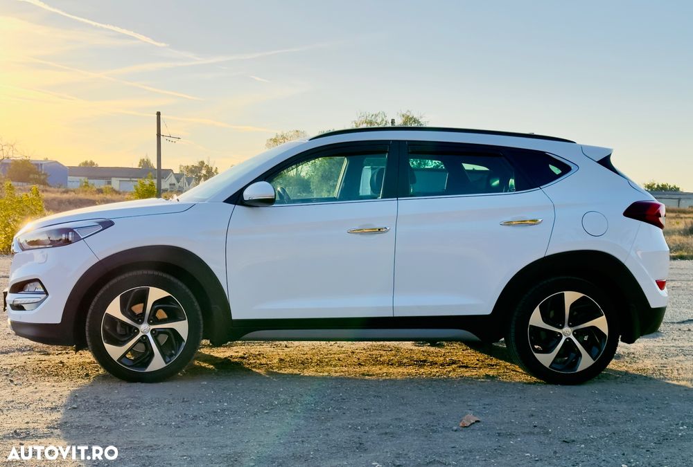 Hyundai Tucson 2.0 CRDI 4WD 6AT Luxury Pack+ - 18
