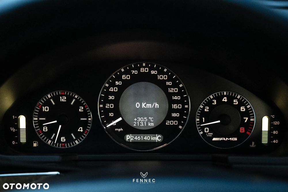 Mercedes-Benz Klasa E 63 AMG - 22