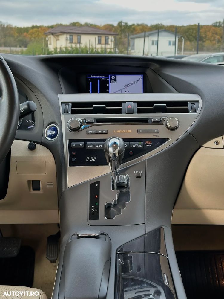 Lexus Seria RX - 9