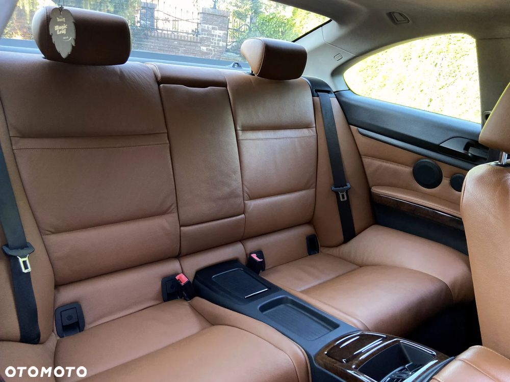 BMW Seria 3 320d - 17