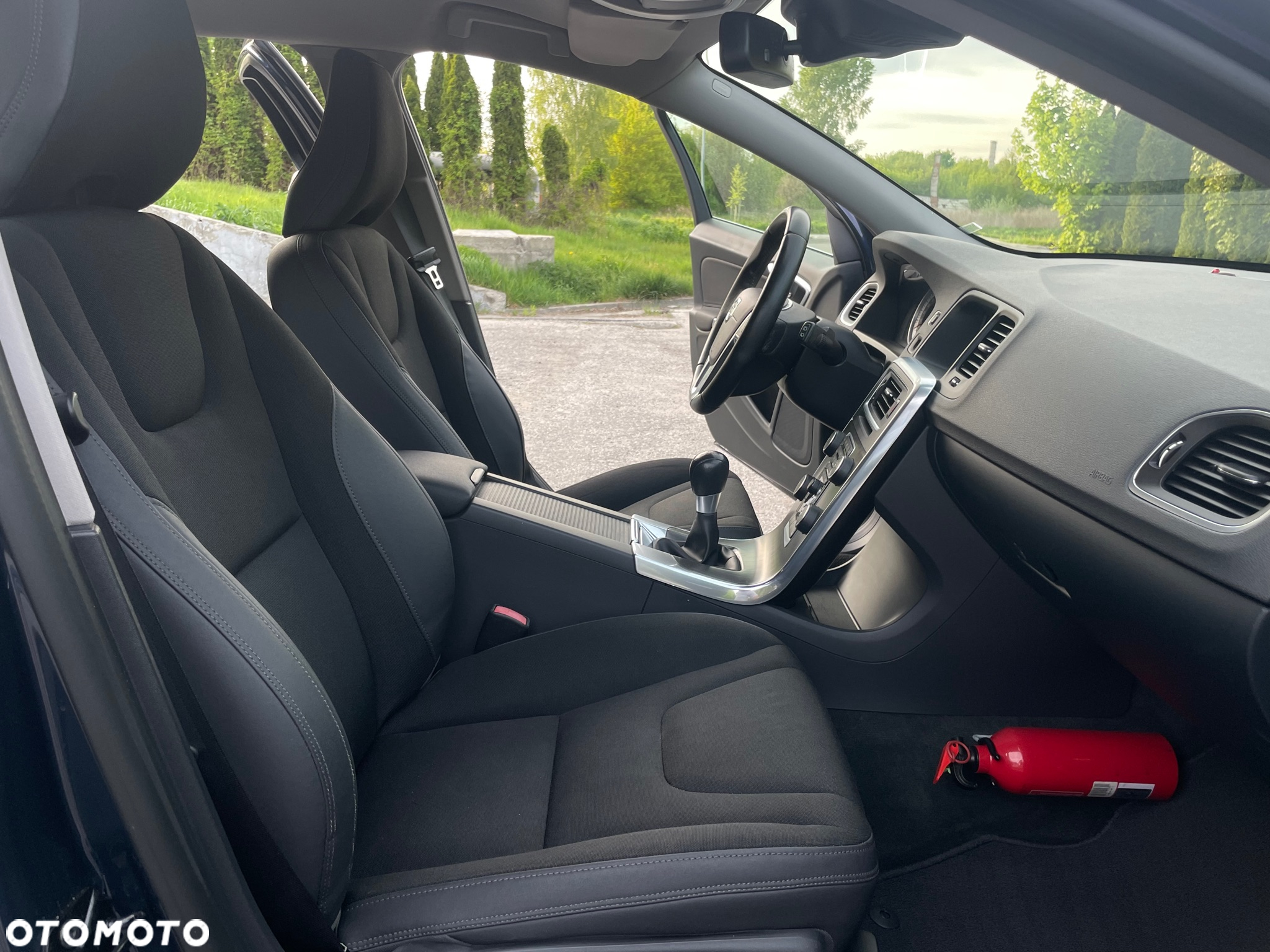 Volvo V60 T3 Momentum - 16