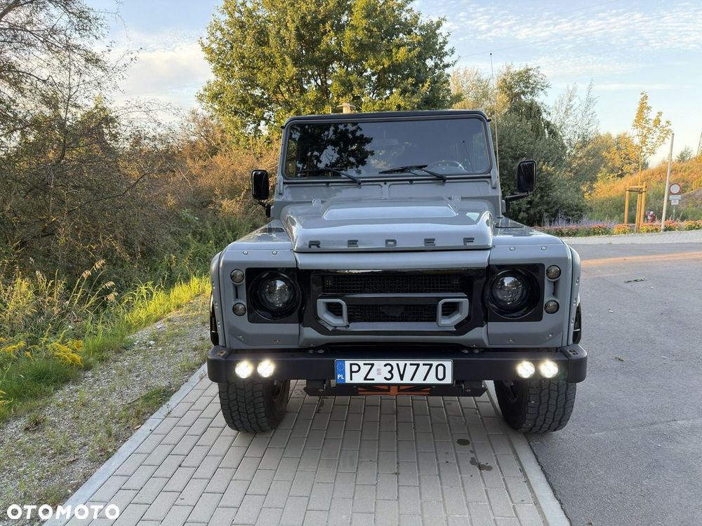 Land Rover Defender 2.4 TD4 SE - 6