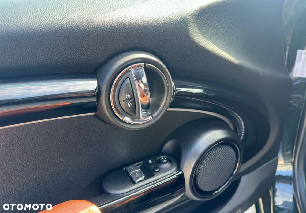 MINI John Cooper Works - 11