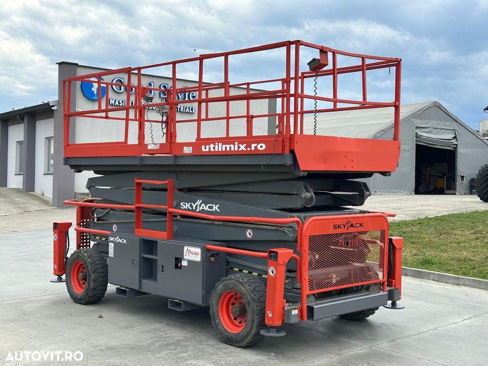 Skyjack SJ9250 RT - 4