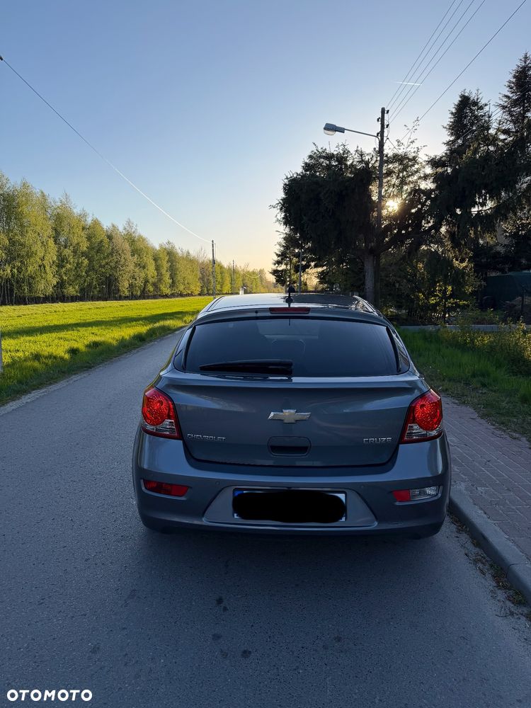 Chevrolet Cruze 1.6 LT+ - 5