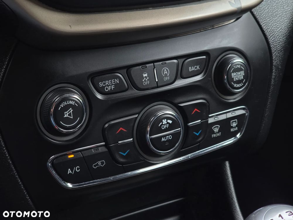 Jeep Cherokee 2.0 Multijet Limited - 27