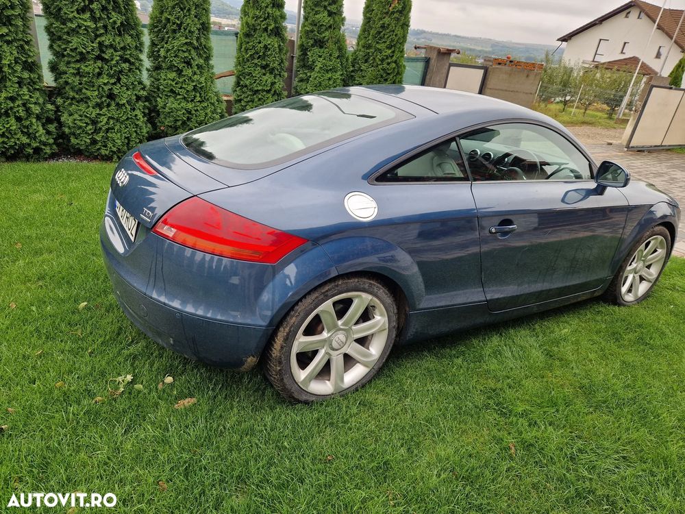 Audi TT Coupe 2.0 TDI ultra - 4