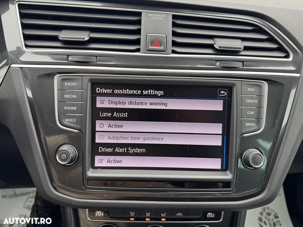 Volkswagen Tiguan - 19