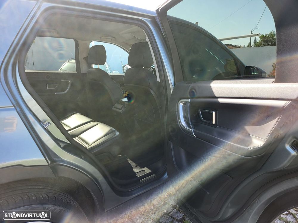 Land Rover Discovery Sport - 17