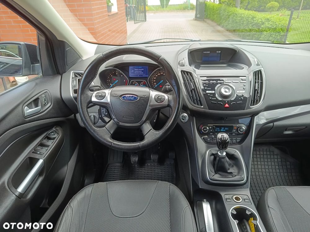 Ford Kuga 2.0 TDCi 4x4 Titanium - 24