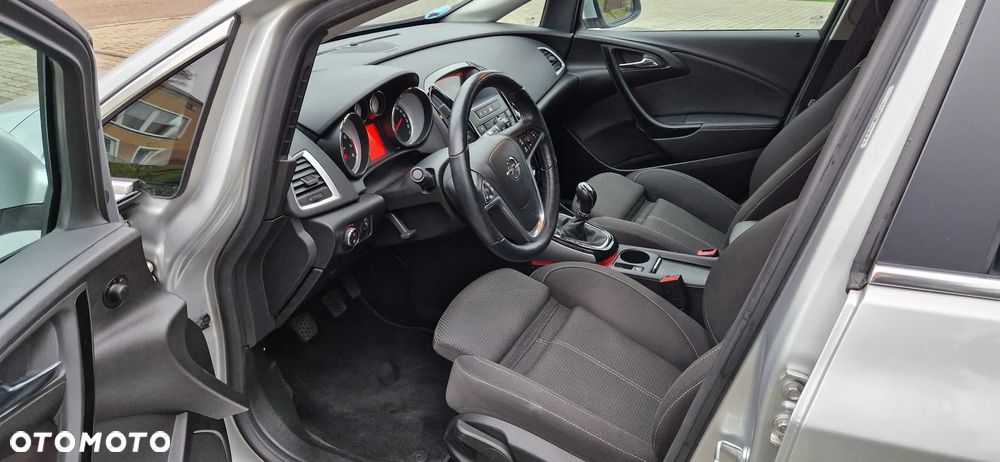 Opel Astra 1.4 Turbo Exklusiv - 12