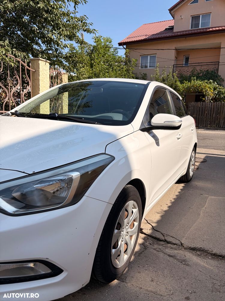 Hyundai i20 1.1 CRDi M/T ISG Confort - 2