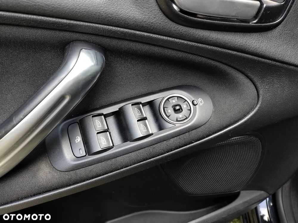 Ford S-Max 2.0 TDCi DPF Titanium - 18