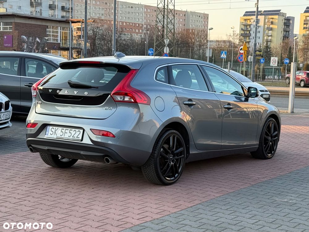 Volvo V40 D4 Drive-E Momentum - 5