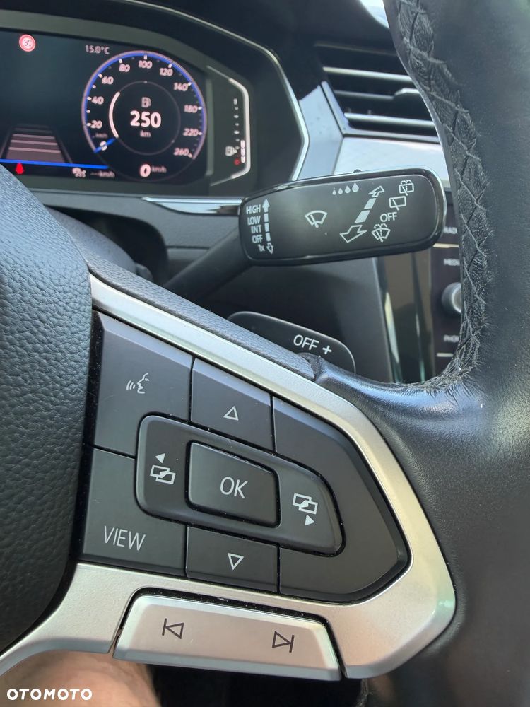 Volkswagen Passat 2.0 TDI SCR DSG - 19