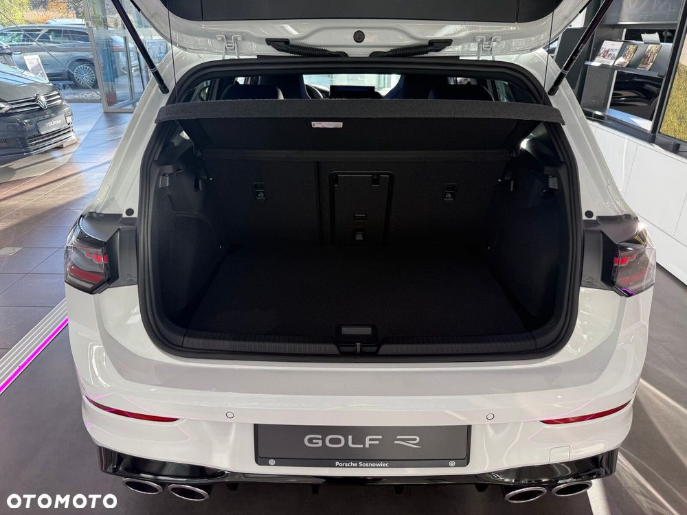 Volkswagen Golf - 9