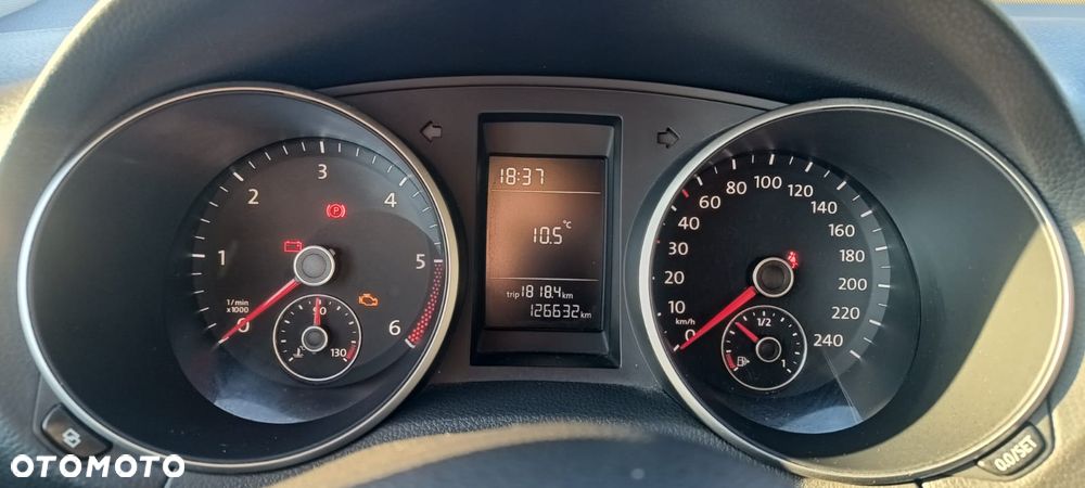 Volkswagen Golf 1.6 TDI DPF Highline - 6