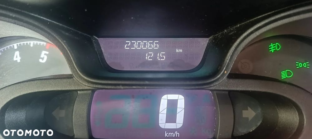 Opel Vivaro Trafic nv300 klimatyzacja L1H1 2014 r Vito master tempomat ładny - 32