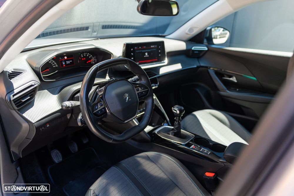 Peugeot 2008 1.2 PureTech Allure - 10