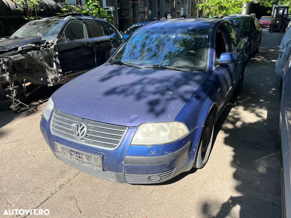 Dezmembrez VW Volkswagen Passat B5.5 sedan 1,9 TDI cod AVF albastru 2002 - 2