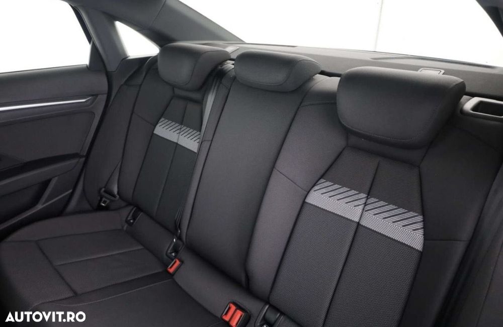 Audi A3 35 TFSI ack S tronic S line - 7