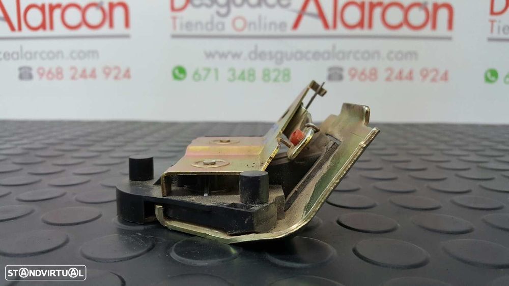 FECHADURA PORTA TRASEIRA DIREITA PEUGEOT PARTNER (S2) COMBI PLUS - 4