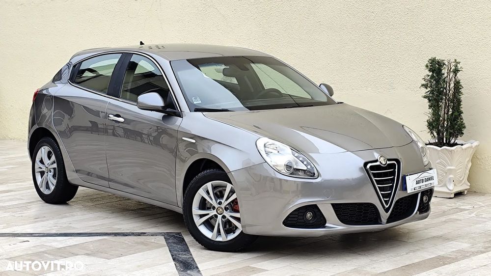 Alfa Romeo Giulietta - 2