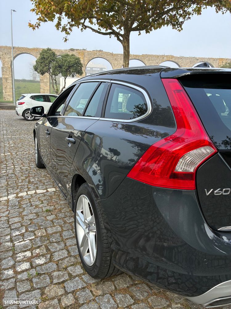 Volvo V60 - 11