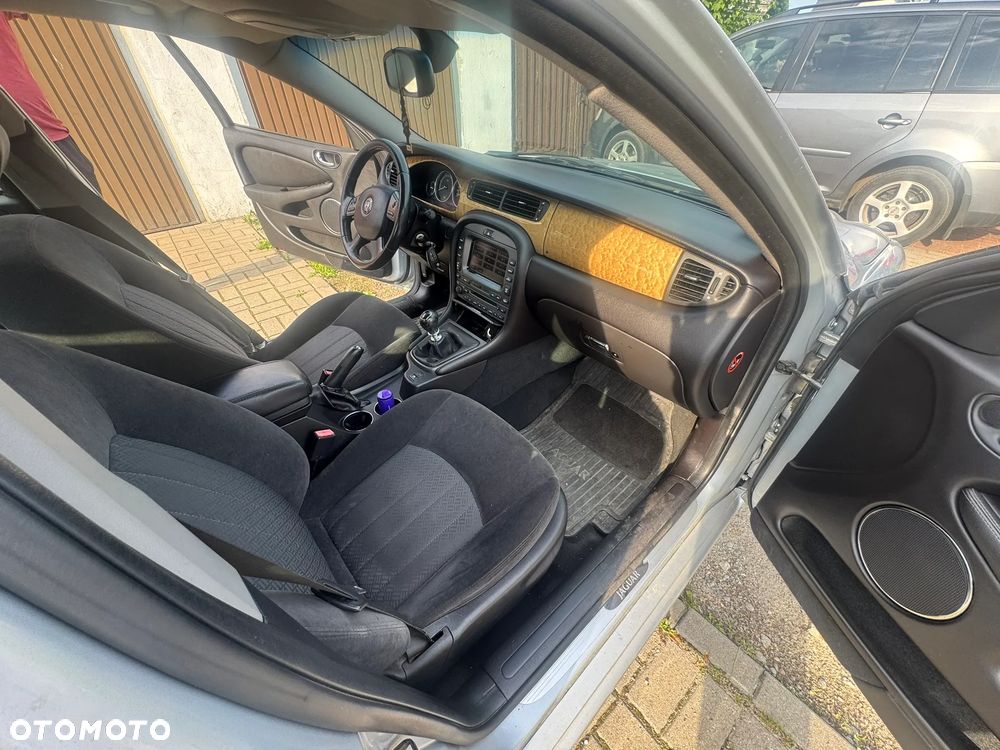 Jaguar X-Type 2.0 D Classic - 2