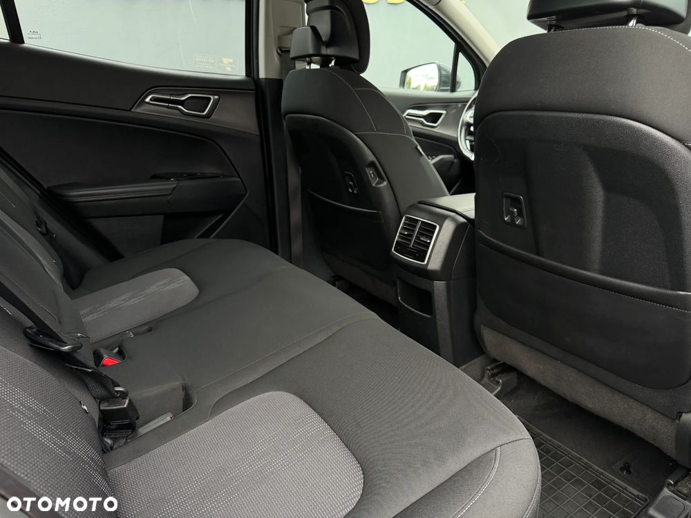 Kia Sportage 1.6 T-GDI HEV L 2WD - 28