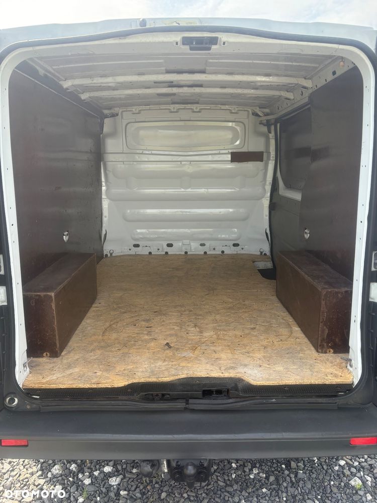 Opel Vivaro - 15