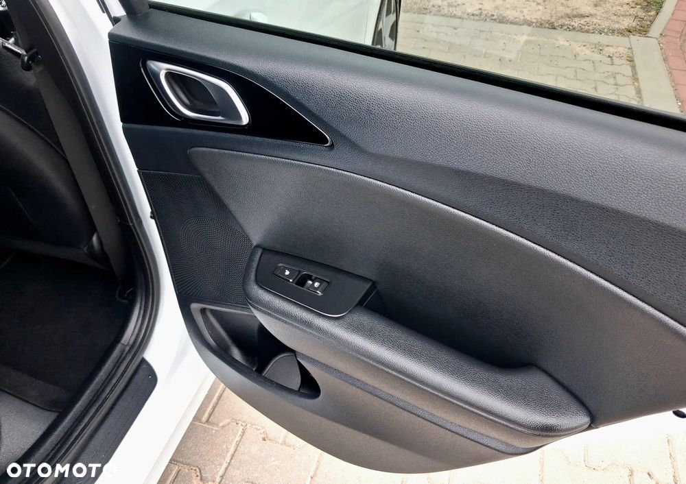 Kia Ceed 1.4 T-GDI OPF Platinum Edition - 17