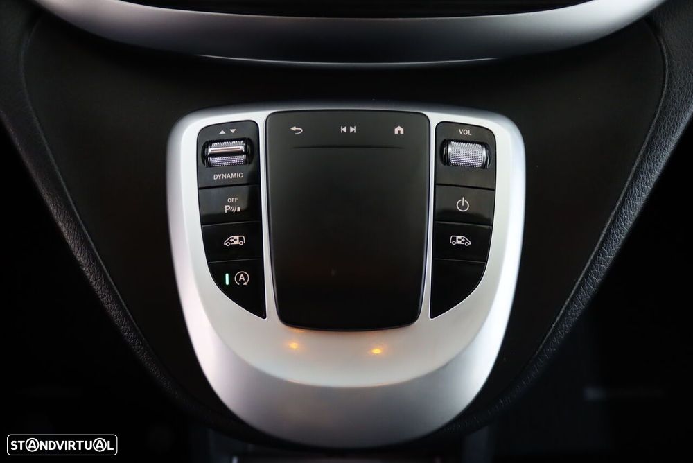Mercedes-Benz V 220 d Longo Avantgarde - 23