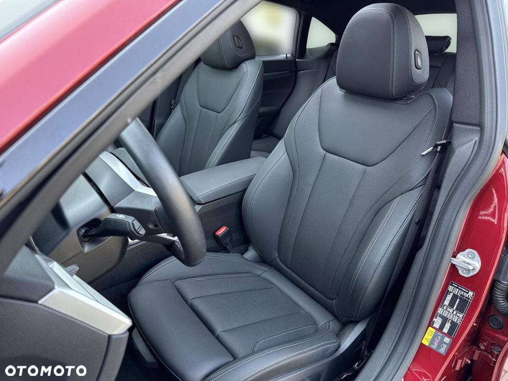 BMW i4 - 8