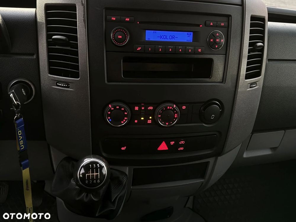 Volkswagen CRAFTER L2H2 - 21