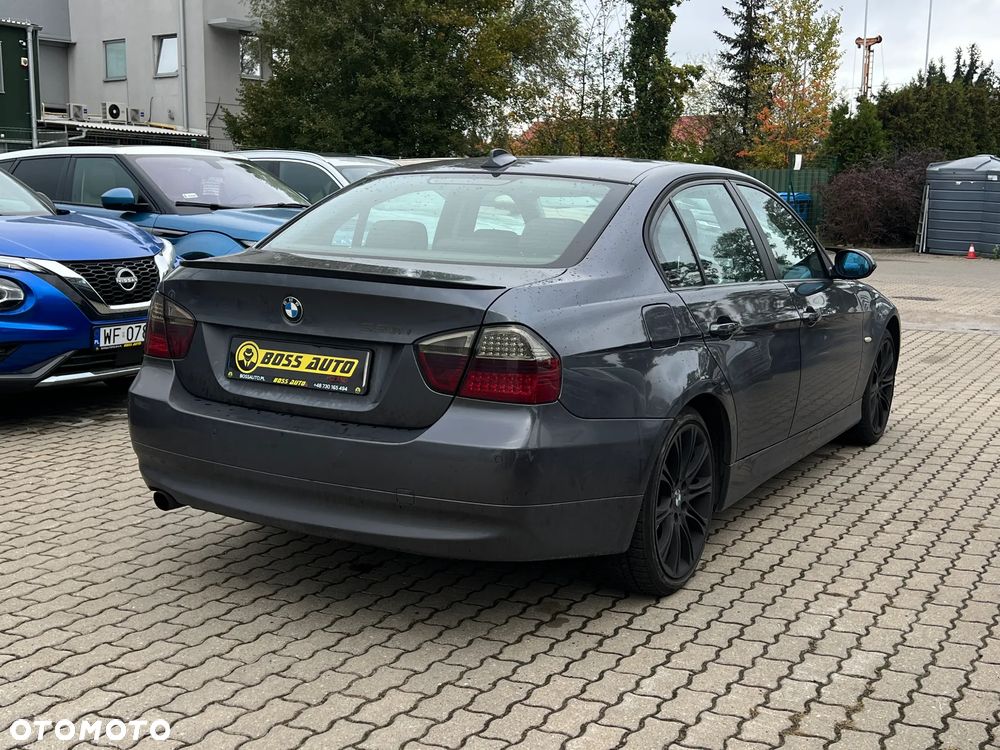BMW Seria 3 320i - 9