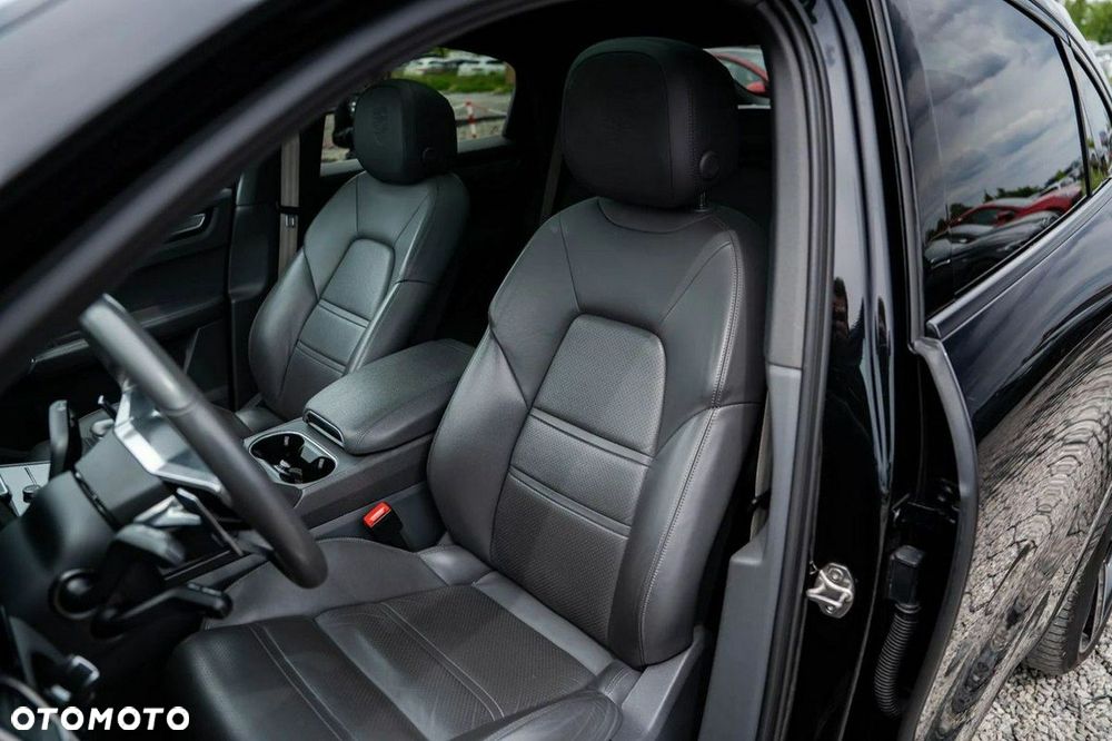 Porsche Cayenne - 21