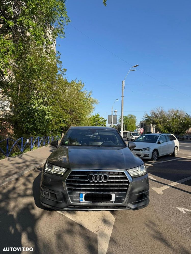 Audi Q7 - 1