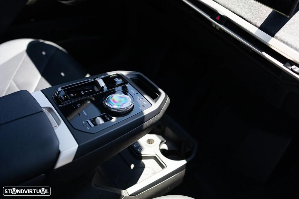 BMW iX xDrive 40 Pack Desportivo - 48