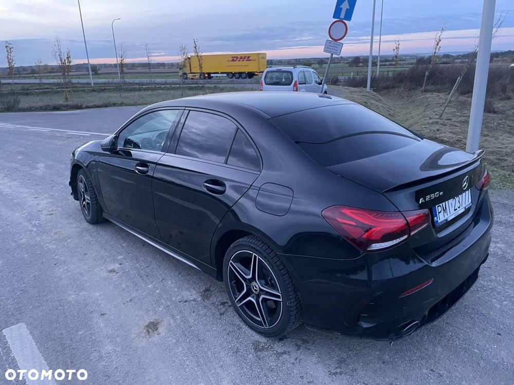 Mercedes-Benz Klasa A 250 E AMG Line 8G-DCT - 18