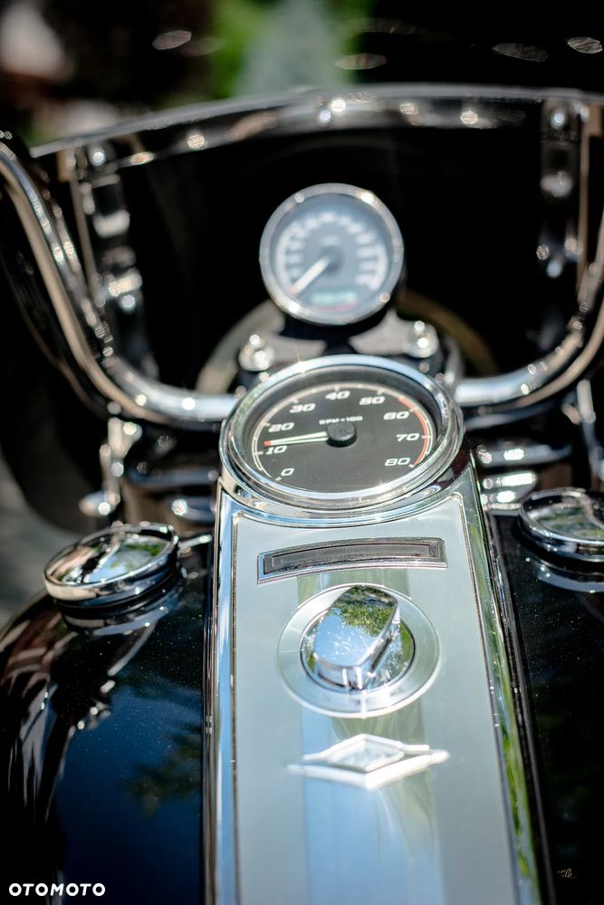 Harley-Davidson Touring Road King - 15