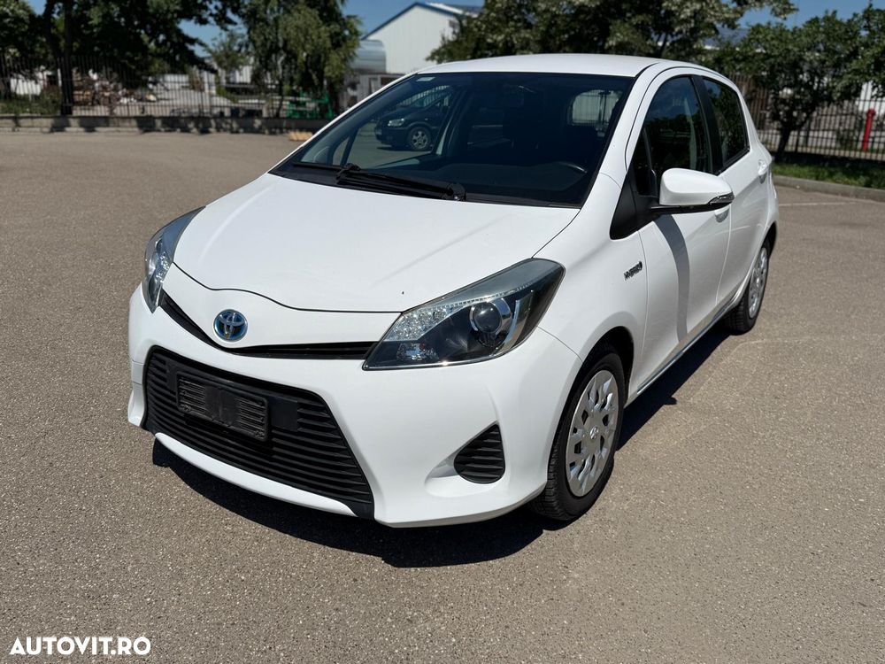 Toyota Yaris 1.5 VVT-i HSD Sol - 16
