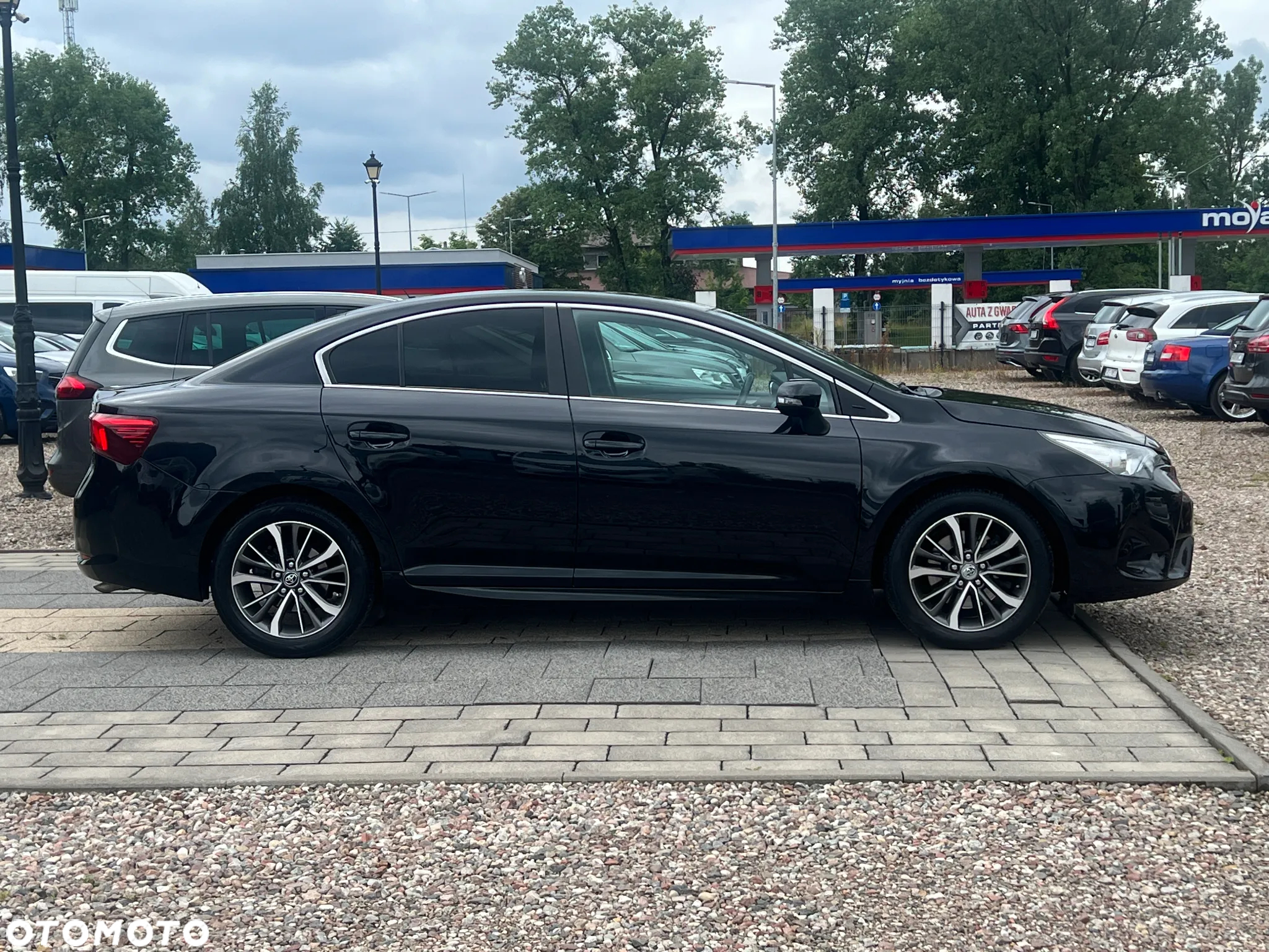 Toyota Avensis 2.0 D-4D Prestige - 12