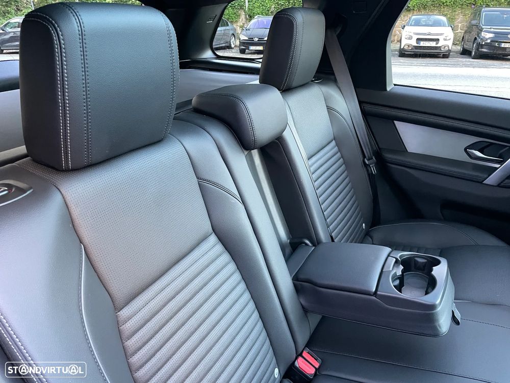 Land Rover Discovery Sport - 42