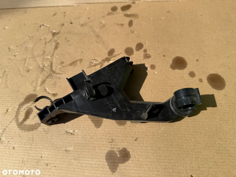 Ślizg mocowanie maski 7-52D40 Toyota Yaris III 1.5 hyb 2019r OE - 2